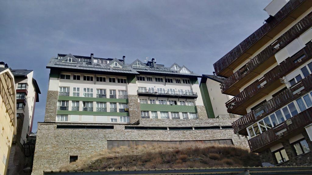 Apartamento Edificio Serraneu. Sierra Nevada. Granada Стая снимка